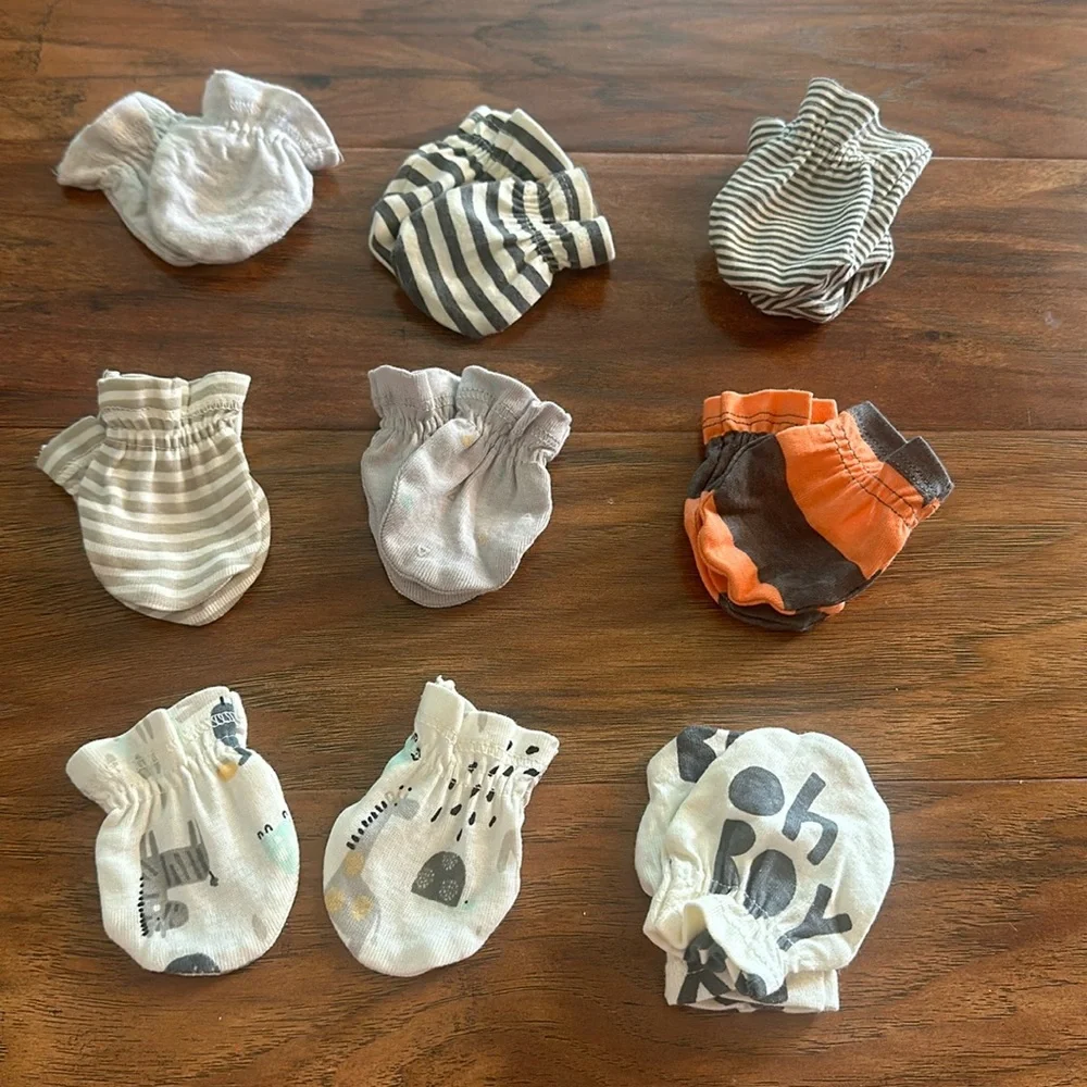 NWOT 8 pairs of no-scratch baby hand covers/mittens